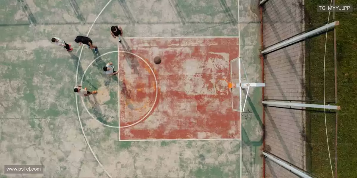 一键开启直播，弹幕互动，和全球球迷一起沸腾💬🌍